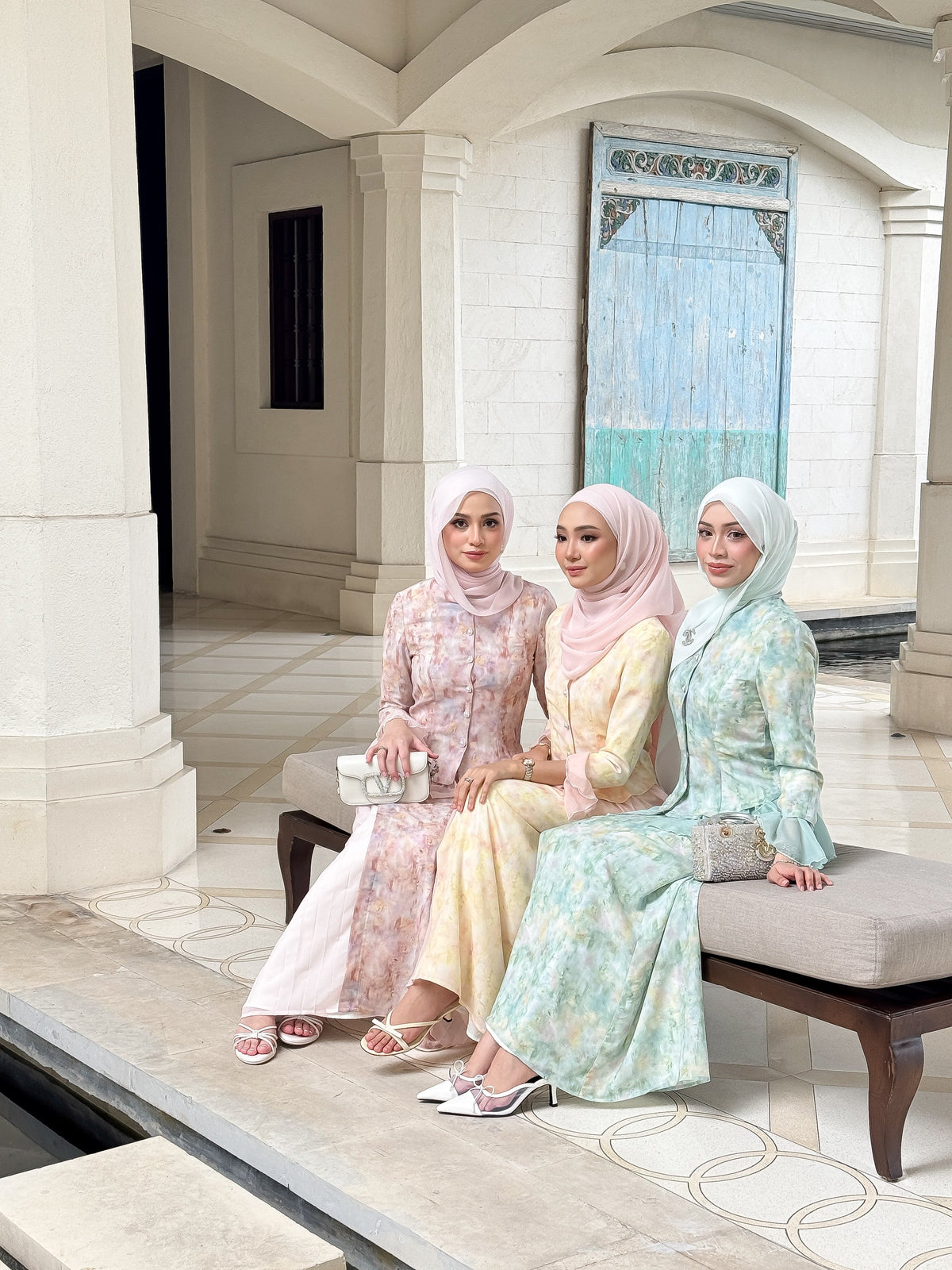 Muna Collection