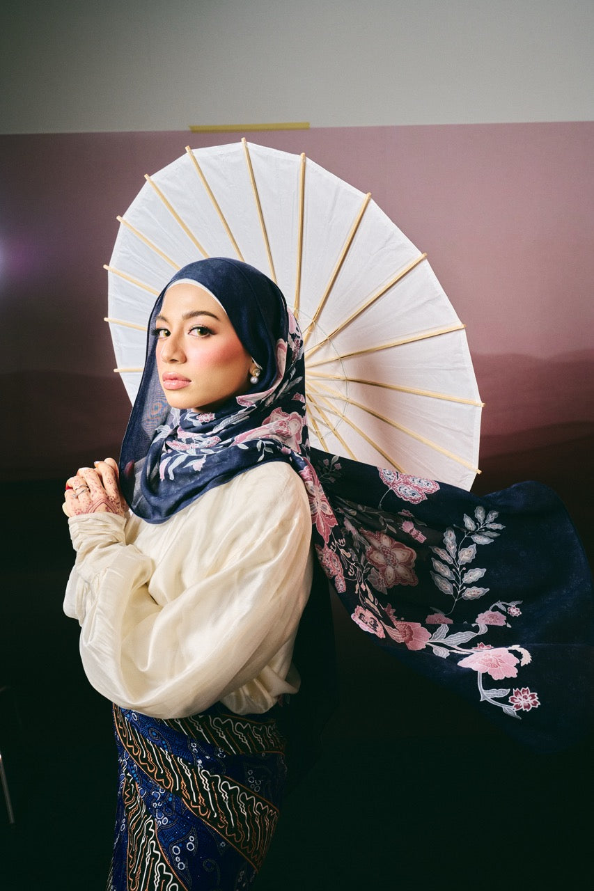 Anggun Puspa (Navy) | Guzel KL