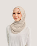Defect Snug EYELASH in Almond | Guzel KL