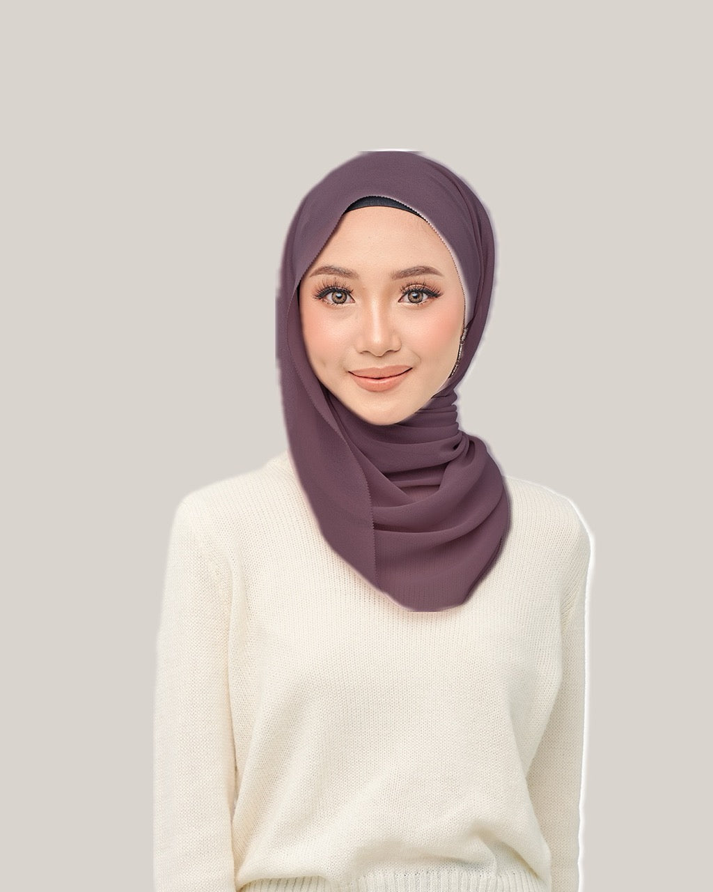 Nawra BABYSEAM in Chanel Fudge  | Guzel KL
