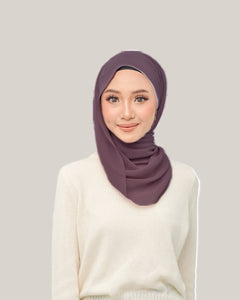Nawra BABYSEAM in Chanel Fudge  | Guzel KL