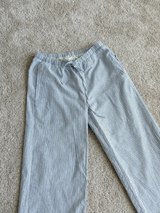 (BOTTOM) Pants in Cloudy