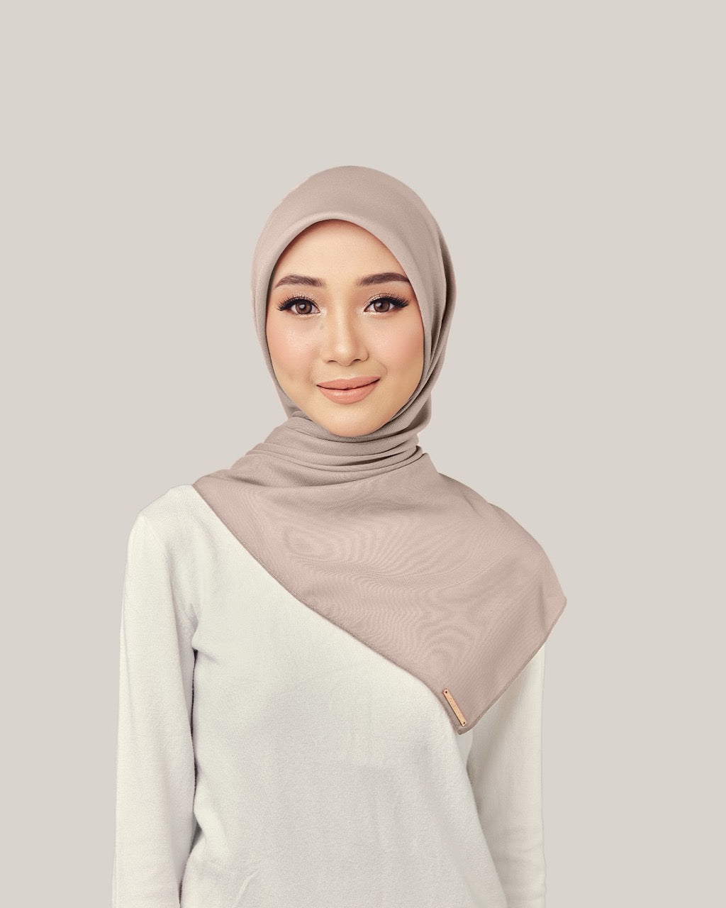 Fluffora Bawal in Champagne | Guzel KL