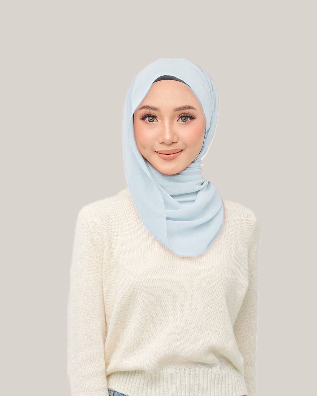 Nawra EYELASH in Ice Berg | Guzel KL