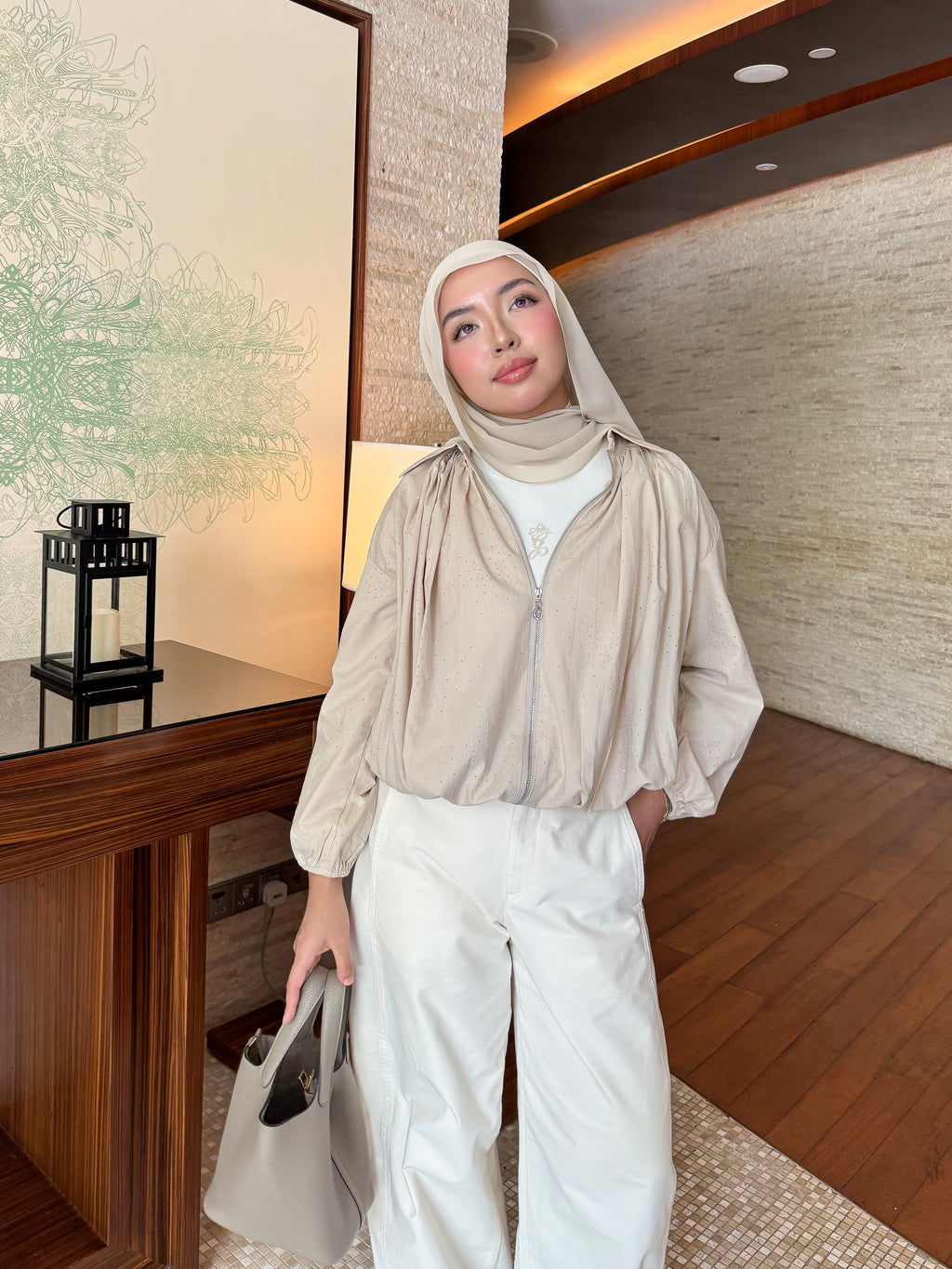 Esme in Beige