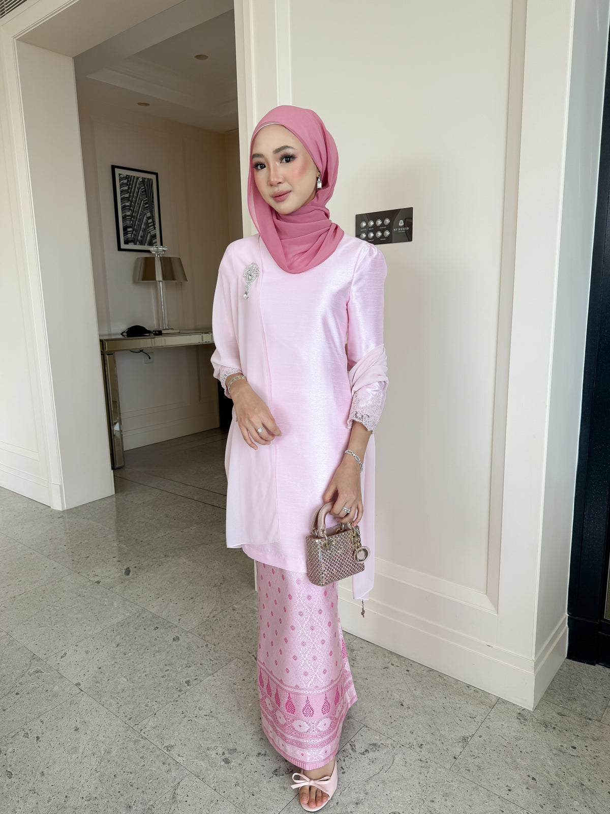 Norma in Medium Pink