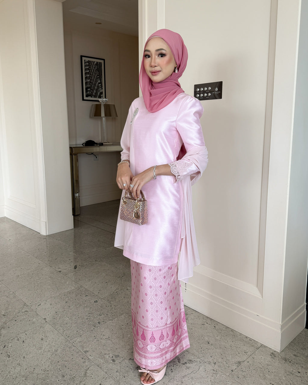 Norma in Medium Pink