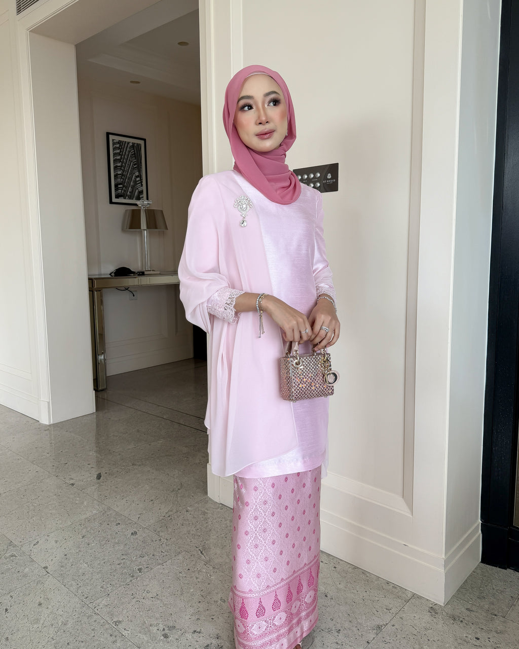 Norma in Medium Pink