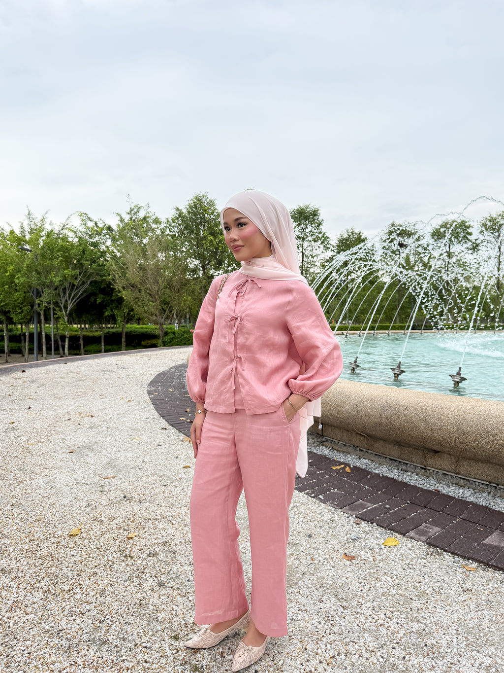 Linne Ribbon in Coral Pink