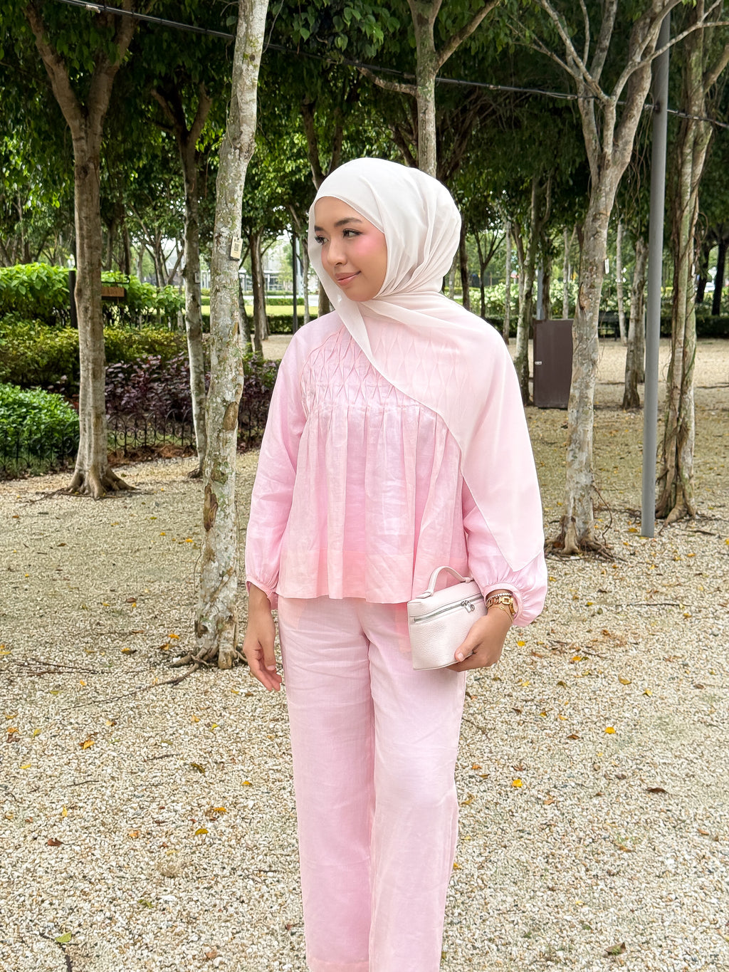 Linne Smock in Bubblegum Pink