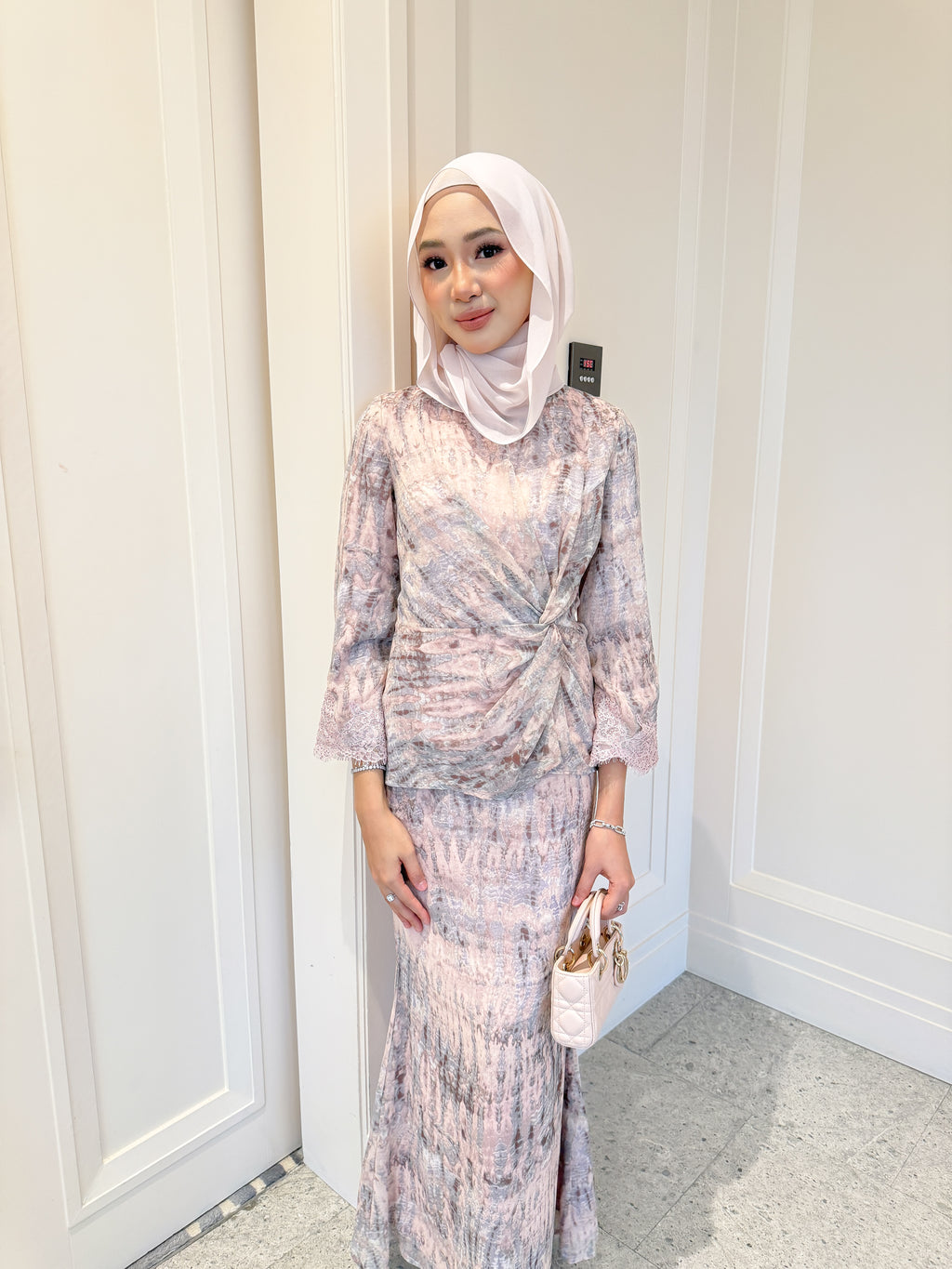 Amani in Grey - Pink