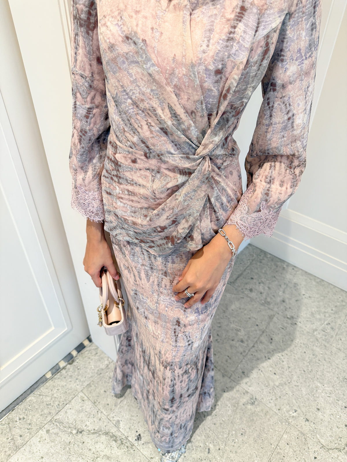 Amani in Grey - Pink