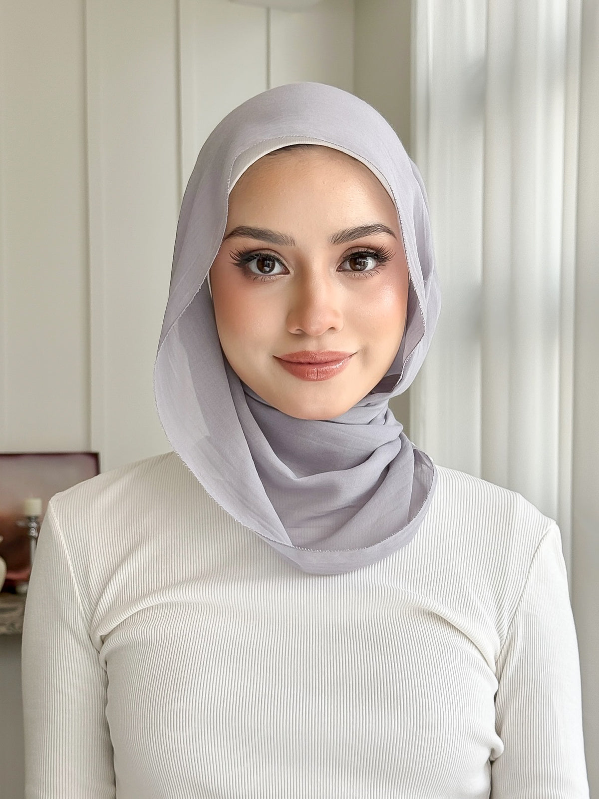 Cloud EYELASH in Metallic Silver| Guzel KL