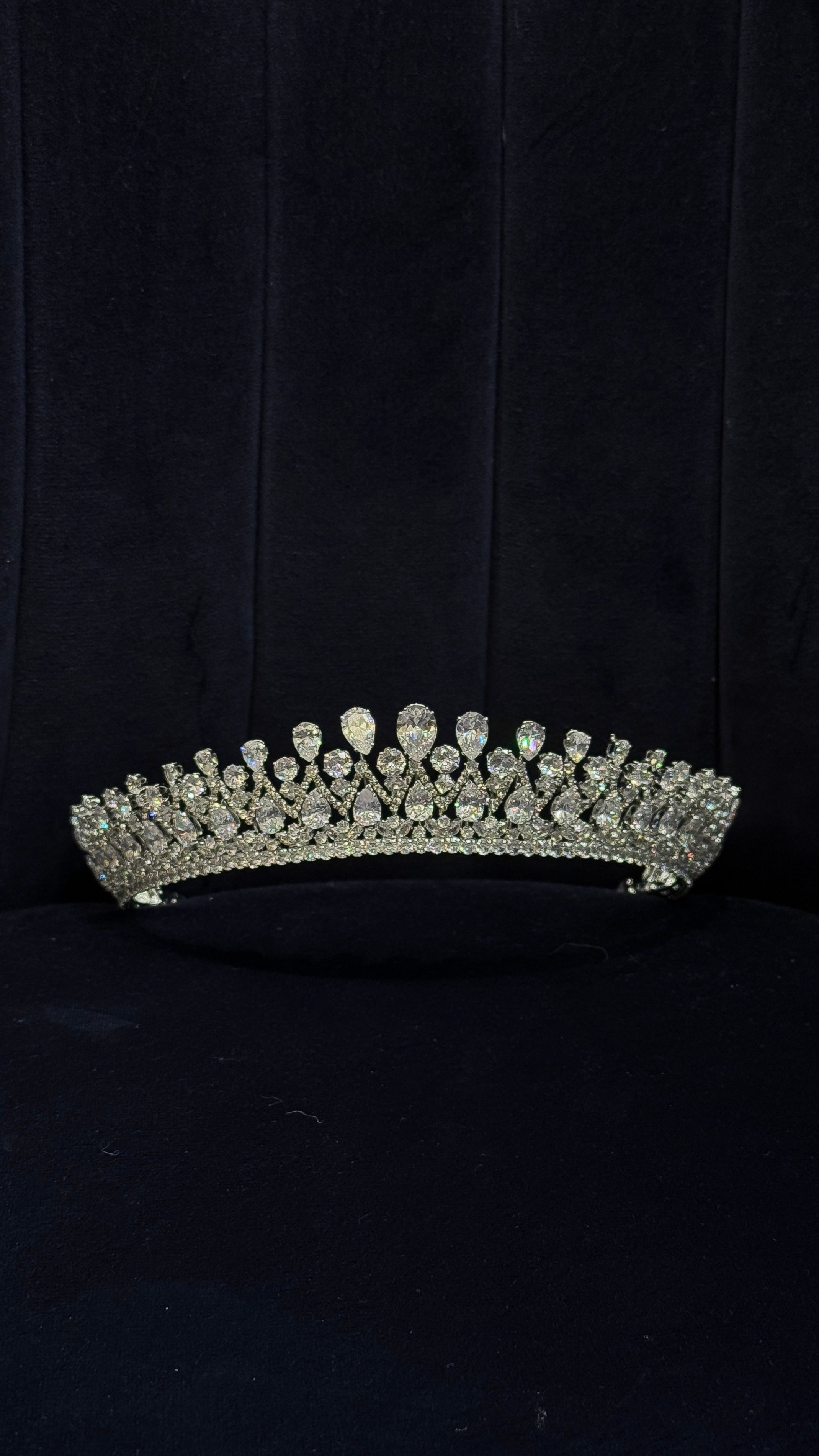 IMPERIAL CROWN | Guzel KL