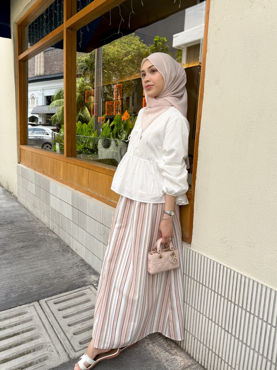 (SET) Confetti Queen