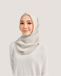 Defect Snug EYELASH in Marble | Guzel KL