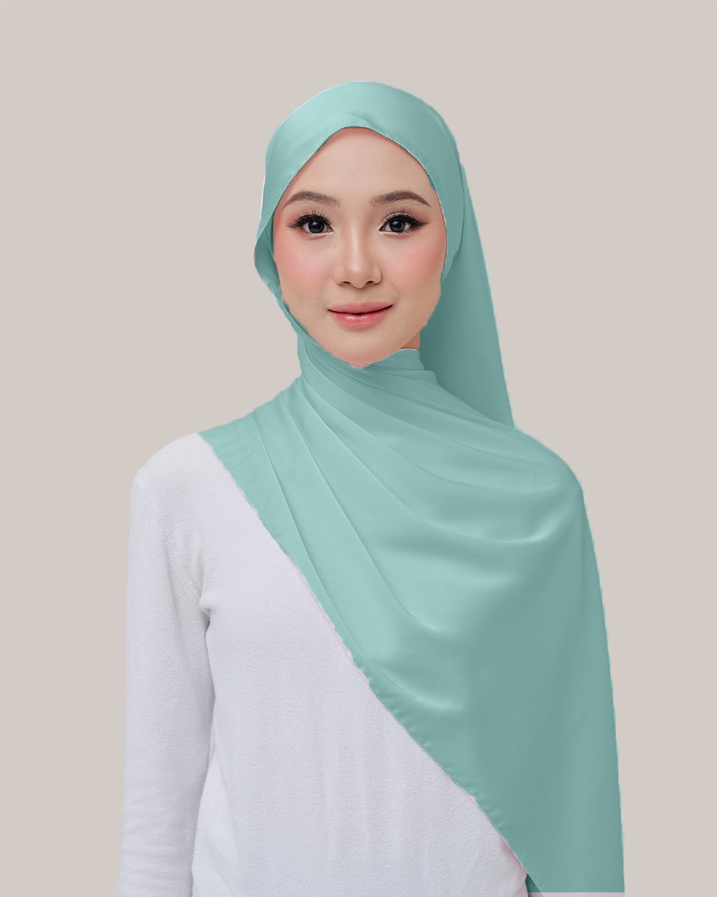 Satin Silk in Mint Amour | Guzel KL
