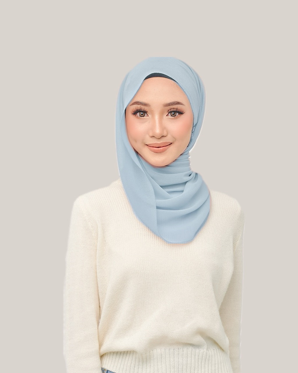 Nawra EYELASH in Misty Blue | Guzel KL