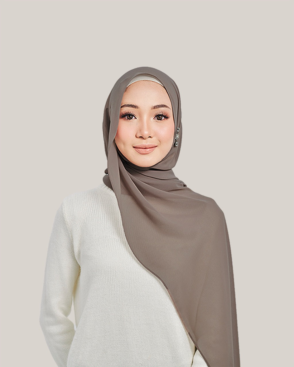 Chiffon Silk in Parisian Cafe | Guzel KL