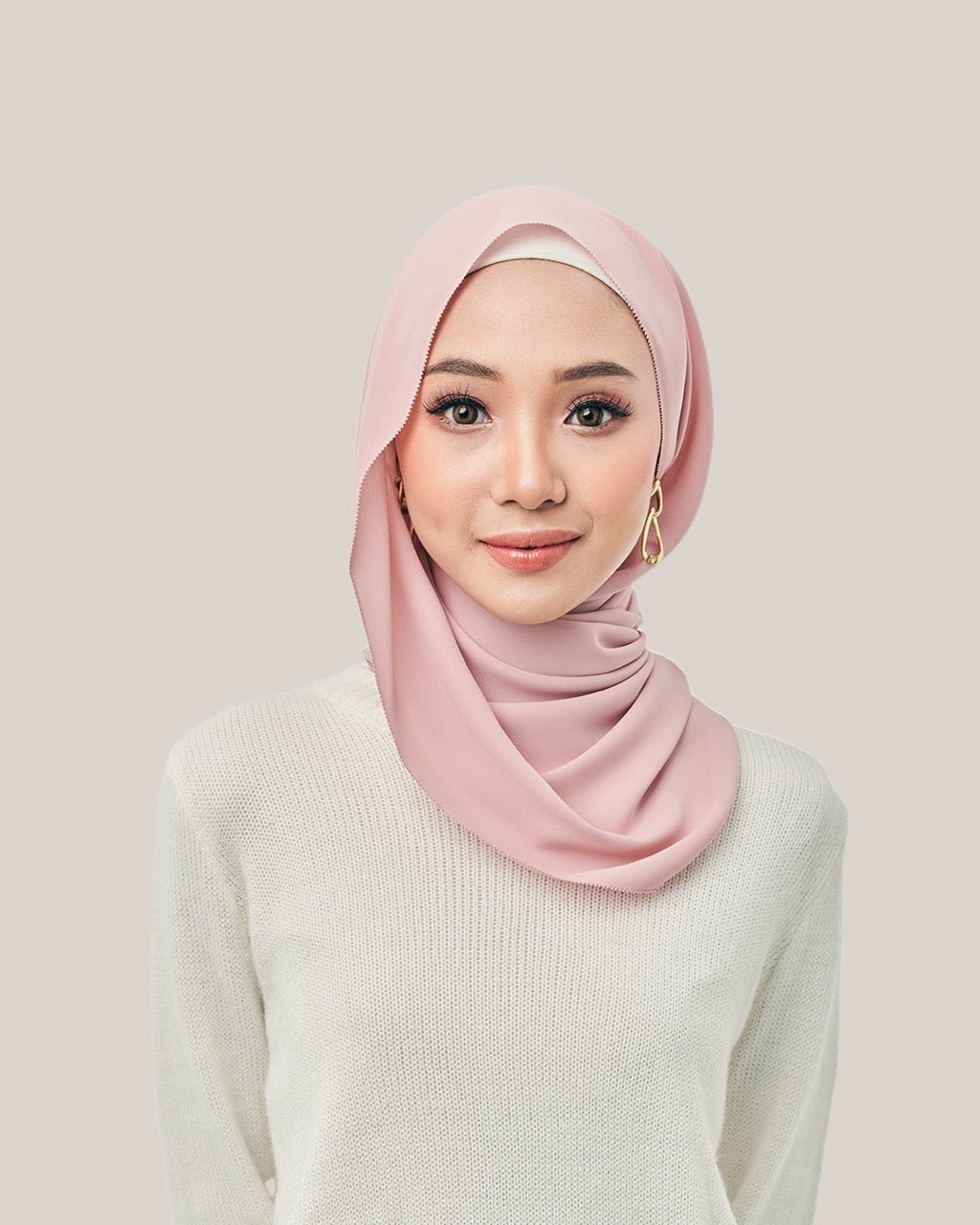 Chiffonlux Eyelash in Pink Poise | Guzel KL