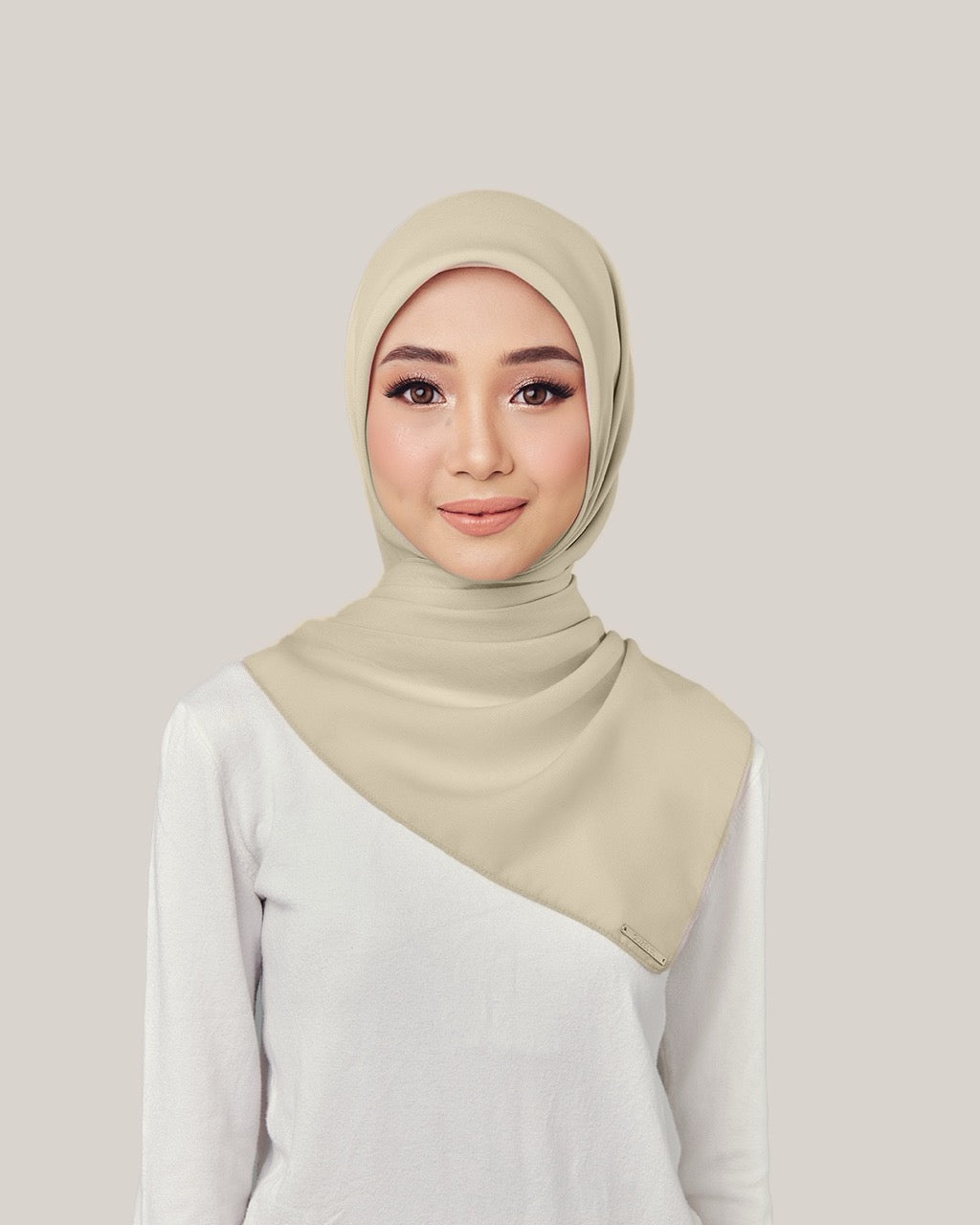 Serene Bawal in Soft Cookies | Guzel KL