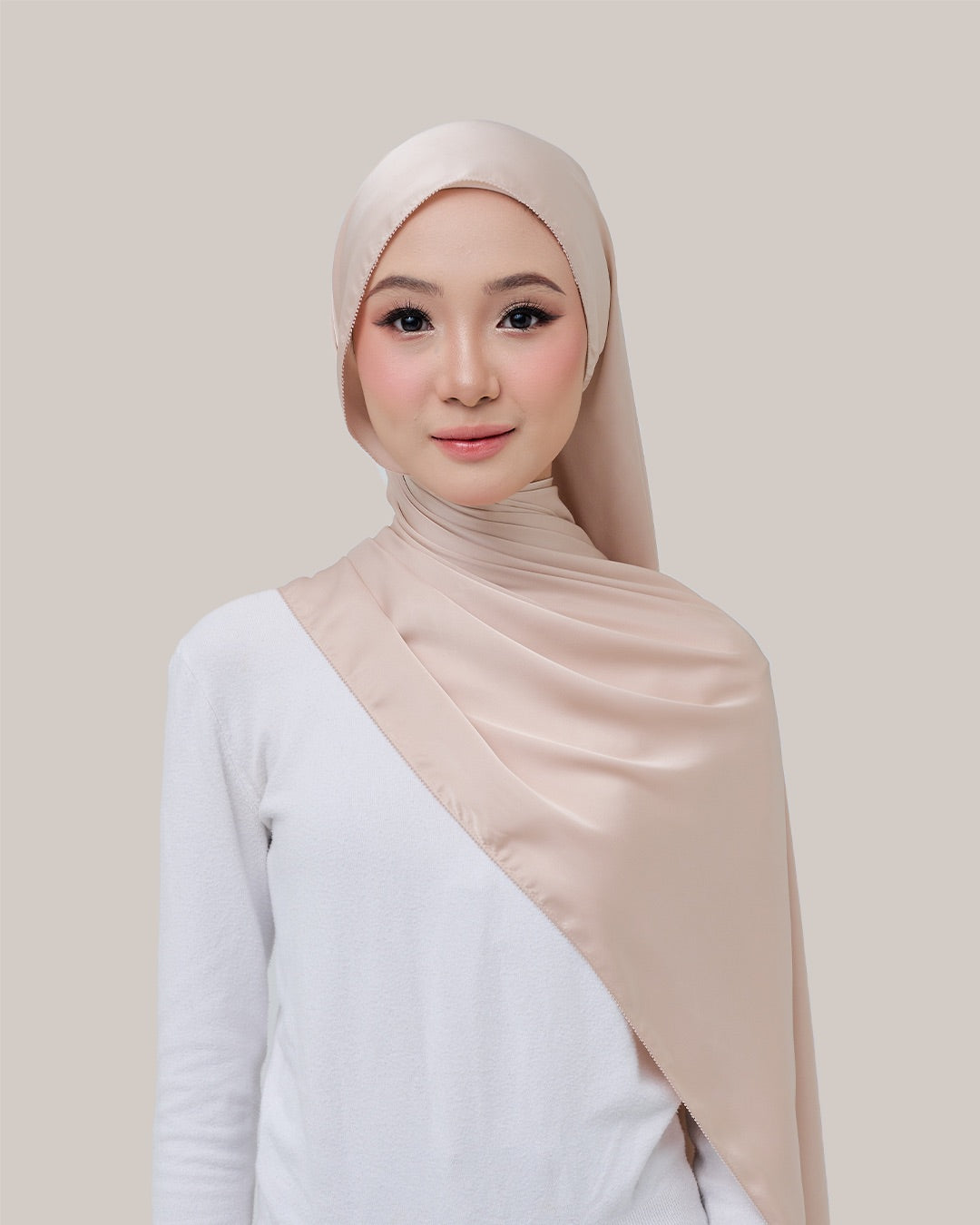Satin Silk in Soft Ecru | Guzel KL