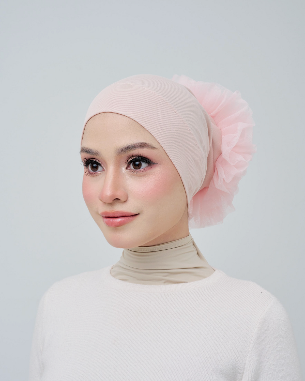Fluffknot in Pale Pink | Guzel KL