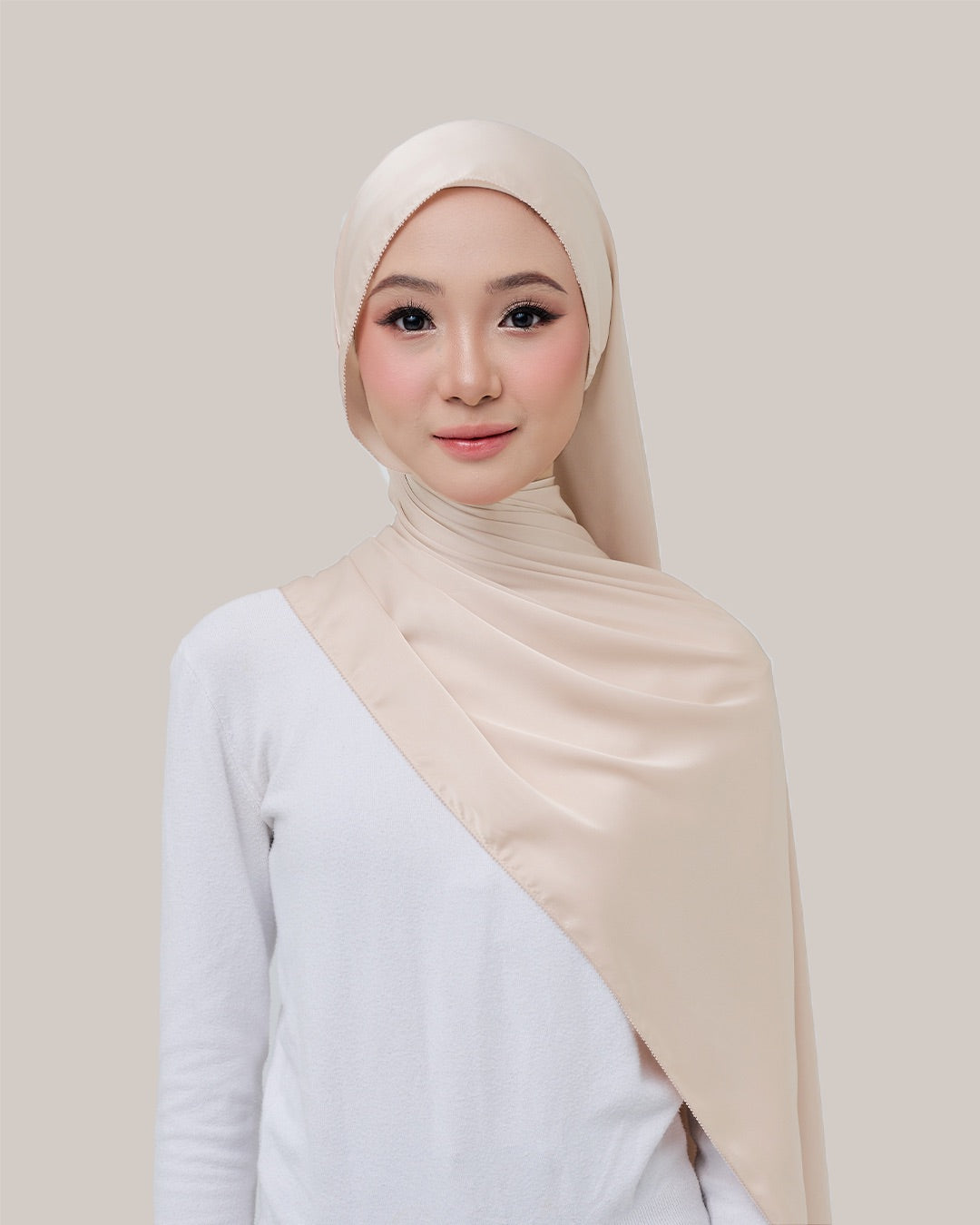 Satin Silk in Warm Ivory | Guzel KL