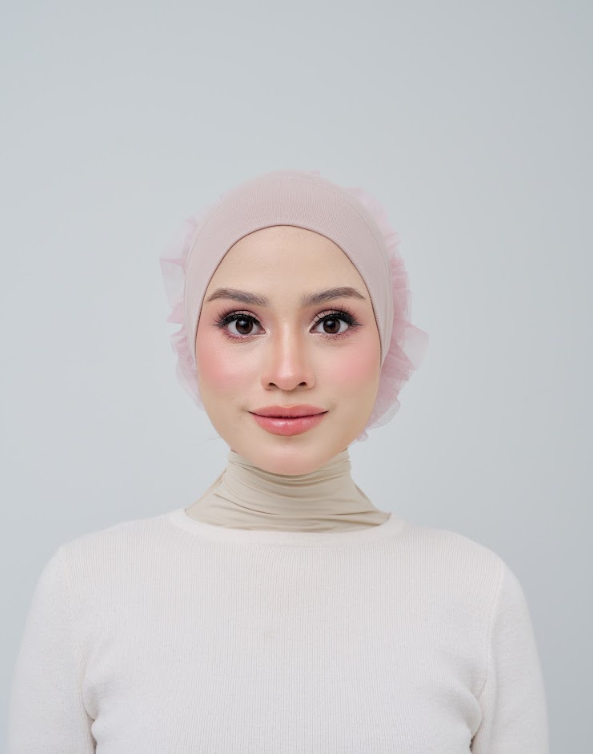 Fluffknot in Moonscape | Guzel KL