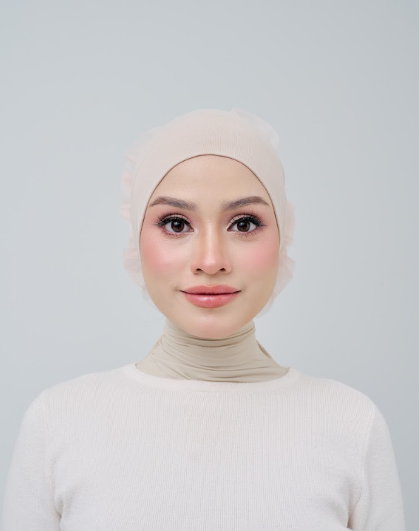 Fluffknot in Chestnut | Guzel KL