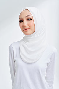 Defect Pearl Chiffon in Offwhite | Guzel KL