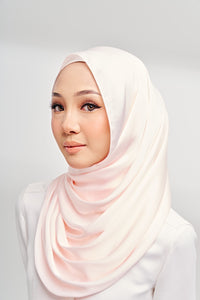 Satin Silk in Secret Scent | Guzel KL