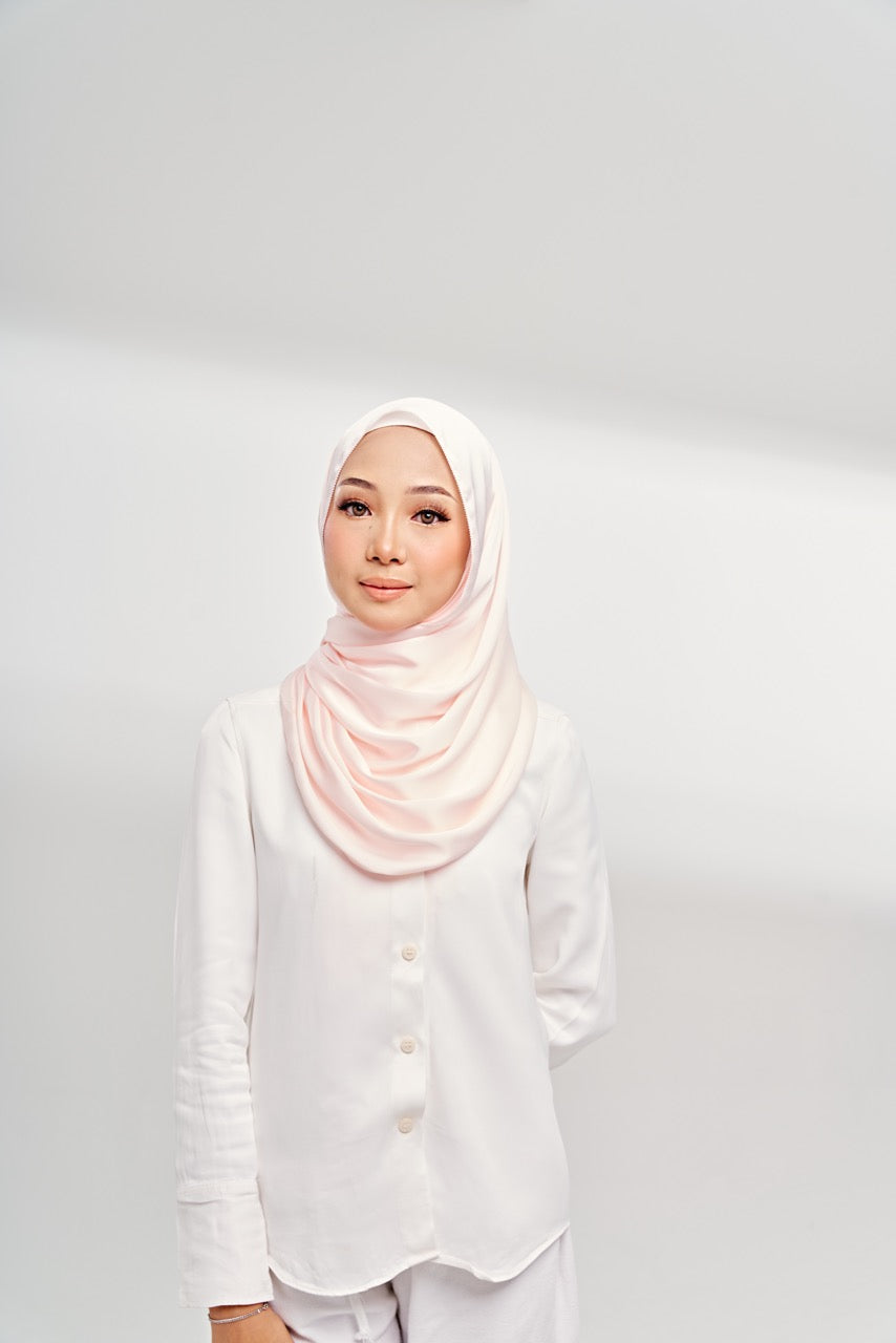 Satin Silk in Secret Scent | Guzel KL