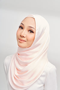 Satin Silk in Secret Scent | Guzel KL